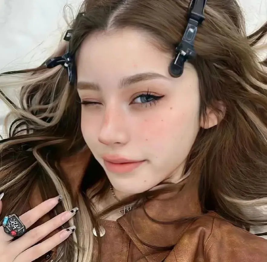 克莱尔和贝尔